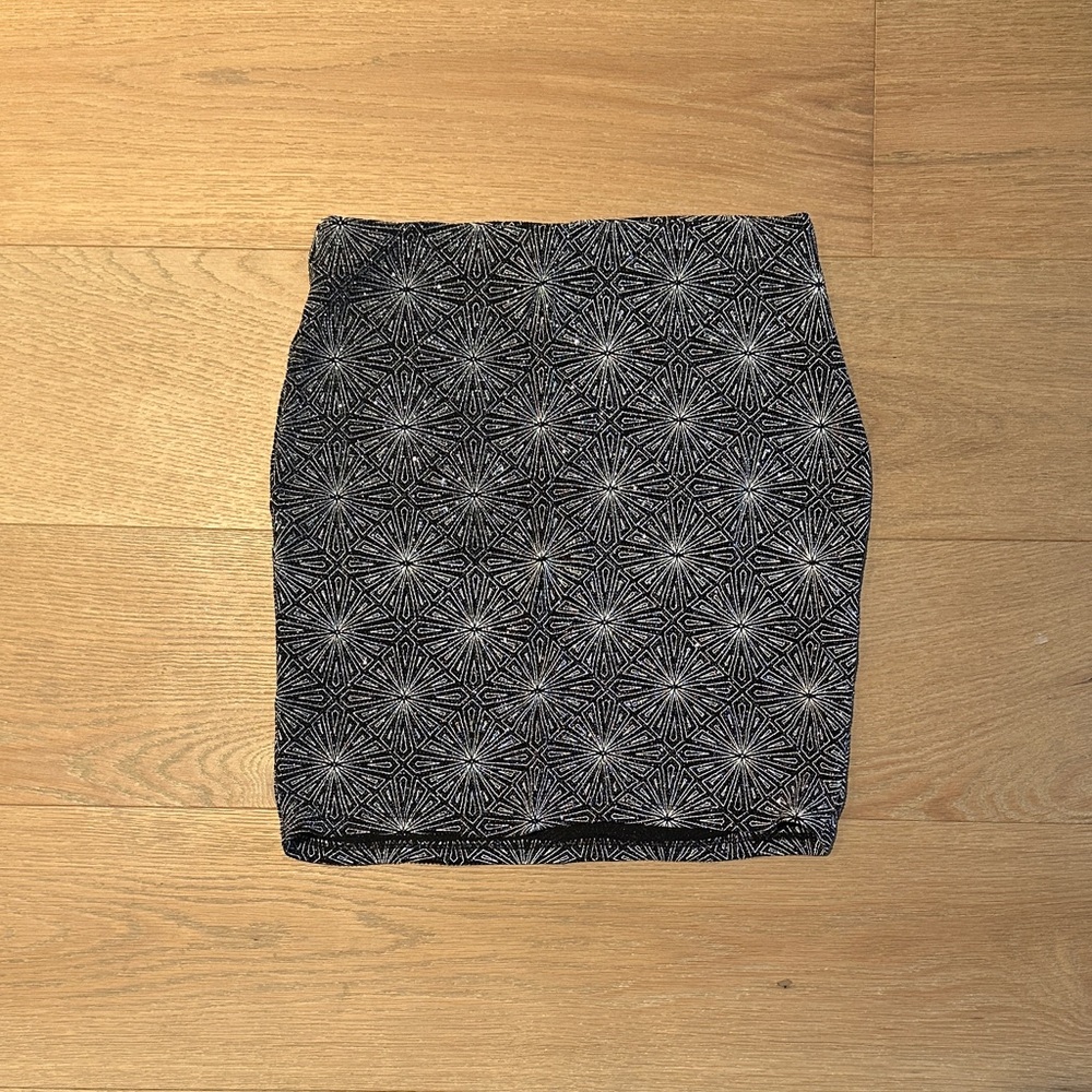 H&M Divided Sparkly Pencil Skirt